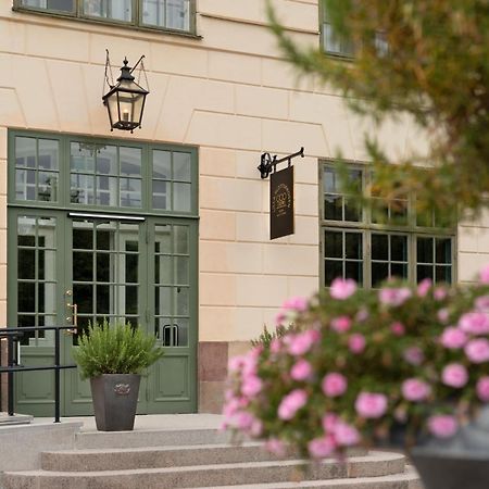 Hotel Naesby Slott Täby Esterno foto
