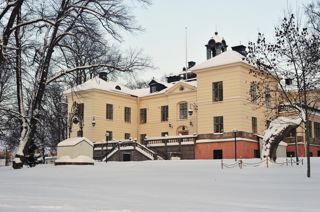 Hotel Naesby Slott Täby Esterno foto